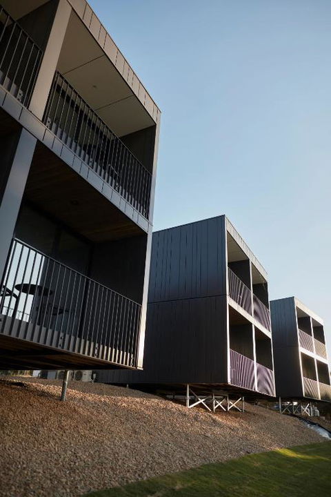 Accommodation @ Curlewis - VIC Tourism 2