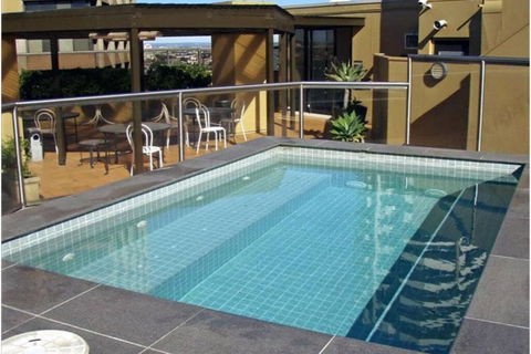 Accommodation Sydney: Hyde Park View 2 Bedroom 1 Bathroom Pet Friendly Apartment - VIC Tourism 4