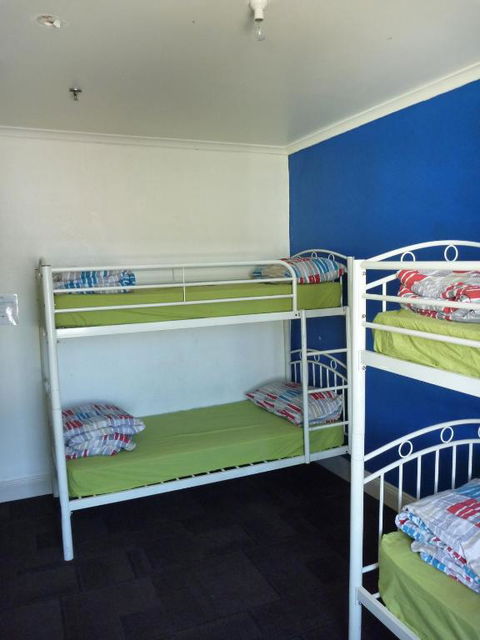 Adelaide Travellers Inn Backpackers Hostel - VIC Tourism 2