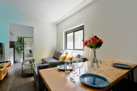 Affordable 2 Bedroom House Surry Hills 2 E-Bikes Included - VIC Tourism 2