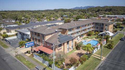 Affordable, Pool, Spa, Steps To Beach And Cafes - VIC Tourism 2