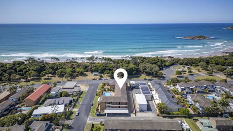 Affordable, Pool, Spa, Steps To Beach And Cafes - VIC Tourism 3