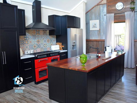 A Beautiful New Property, Walking Distance To The Beach In Esperance WA! - VIC Tourism 4