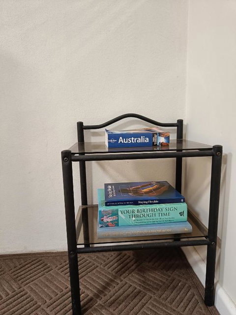 Affordable, Private Apartment With Garage Parking - VIC Tourism 4