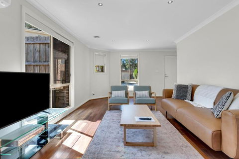 Airport West Stunner By Ready Set Stay - VIC Tourism 1