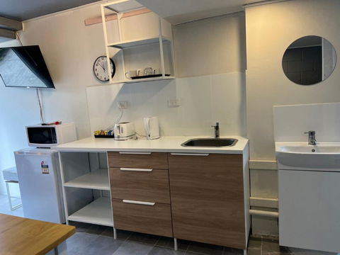 Airway Motel - VIC Tourism 1