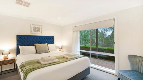 Alba Gardens - VIC Tourism 3