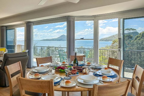 Albacore 7 Waterfront Unit - VIC Tourism 0