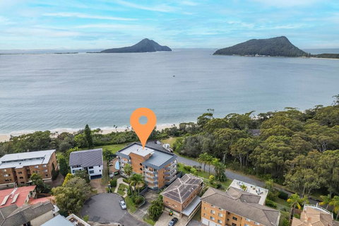 Albacore 7 Waterfront Unit - VIC Tourism 2