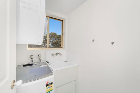 Alexander Beachfront Apartments - VIC Tourism 4