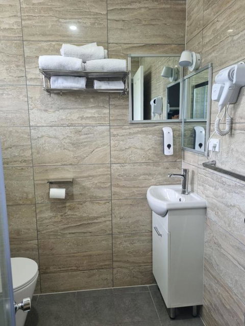 All Seasons Country Lodge - VIC Tourism 4