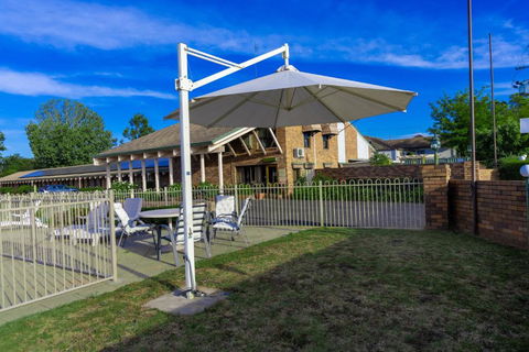All Travellers Motor Inn - VIC Tourism 4