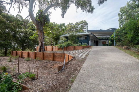 Allamanda Cottage - Close To Beach - Pet Friendly - VIC Tourism 1