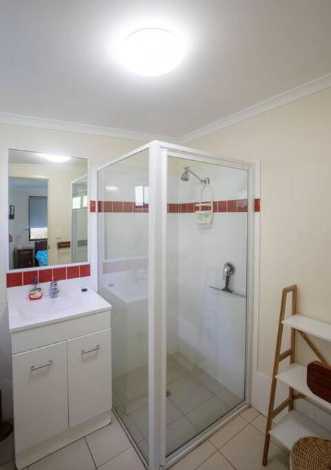 Allamanda Cottage - Close To Beach - Pet Friendly - VIC Tourism 4