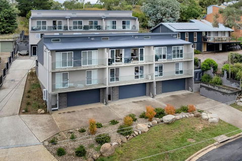 Alloura 2 - VIC Tourism 1