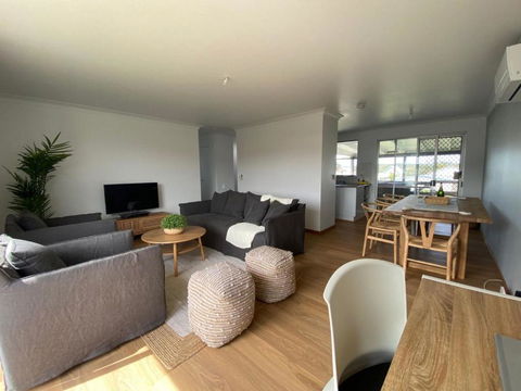 Alma Beach Haven - VIC Tourism 3