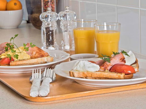 Almare Tourist Motel - VIC Tourism 4