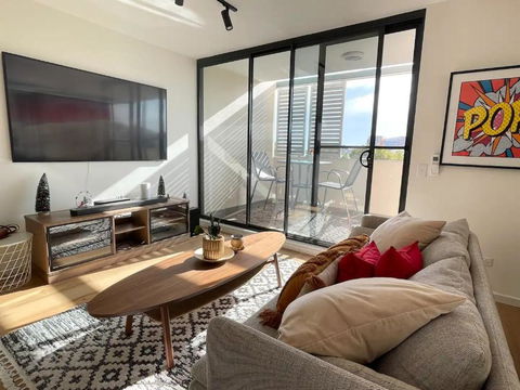 Amazing Penthouse In Waterloo - VIC Tourism 3