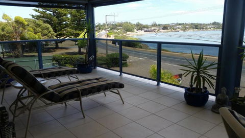 Ambience Apartments Penthouse - VIC Tourism 3