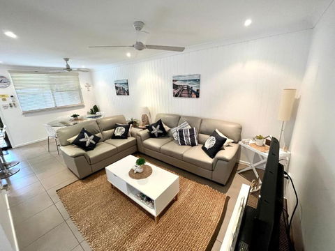Amelia Shores - VIC Tourism 2
