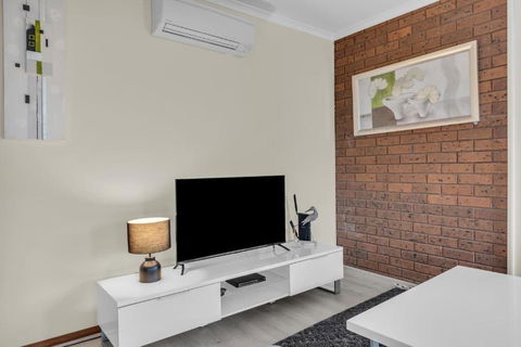 Anchorbell 13- Your Coastal Escape Awaits - VIC Tourism 3