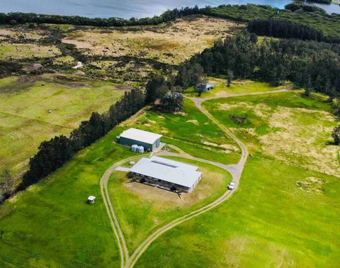 Anna Bay 20 Acres Luxury Farm - VIC Tourism 0