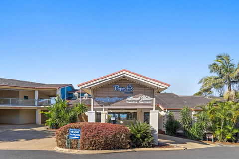 Aqualuna Beach Resort - VIC Tourism 1