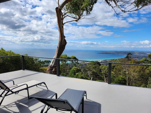 Arthurs Holiday Villa - VIC Tourism 0