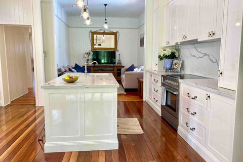 Ashbrooke Cottage - VIC Tourism 2