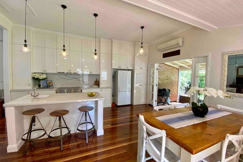 Ashbrooke Cottage - VIC Tourism 3
