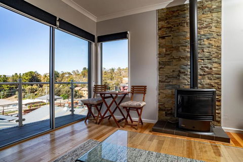 Aspect 2 8 Poley Cow - VIC Tourism 1