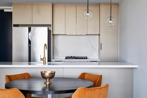 Astina Suites, Penrith - VIC Tourism 3