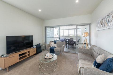 Astra Apartments Newcastle (Merewether) - VIC Tourism 3
