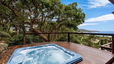 Atlas Beach House - VIC Tourism 1
