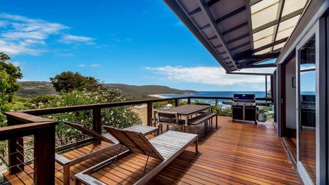 Atlas Beach House - VIC Tourism 4