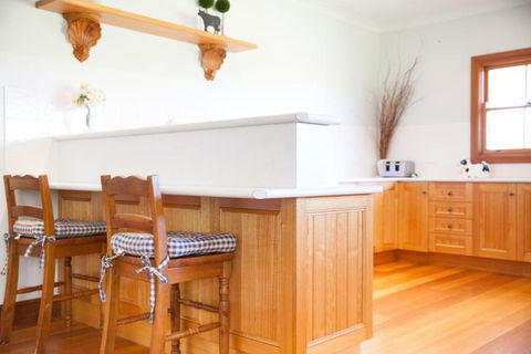 Audrey Wilkinson Vineyard - VIC Tourism 1