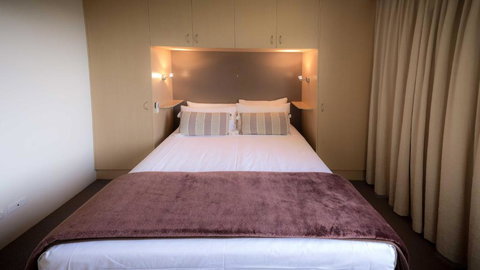 Aussie Resort - VIC Tourism 3