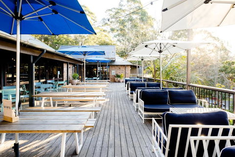 Avoca Beach Hotel - VIC Tourism 0