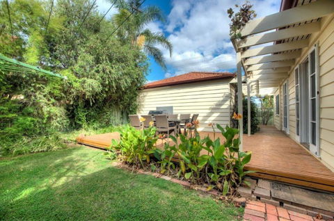 Ayr House - Echuca Holiday Homes - VIC Tourism 3