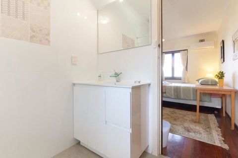 B8 Crawley Apartment 1 BRM & Sleepout Near UWA - VIC Tourism 0