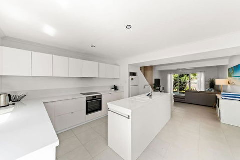 BARBADOS Ultimate Laid-back Holiday - Flat Stroll To River - VIC Tourism 4
