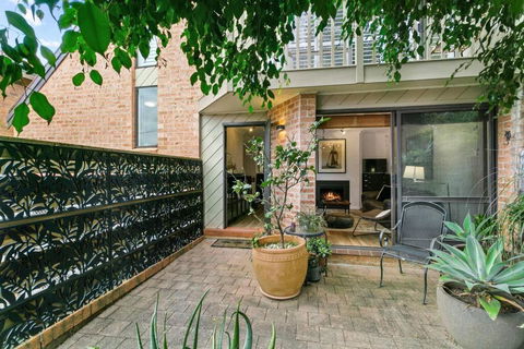 BARIS - Bariston Avenue Cremorne - VIC Tourism 2
