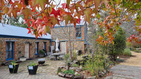 BAROSSA HILLS COTTAGES - VIC Tourism 0
