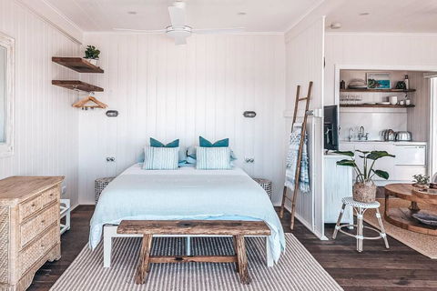 BAY PROPERTIES . Beach House Studio - VIC Tourism 4