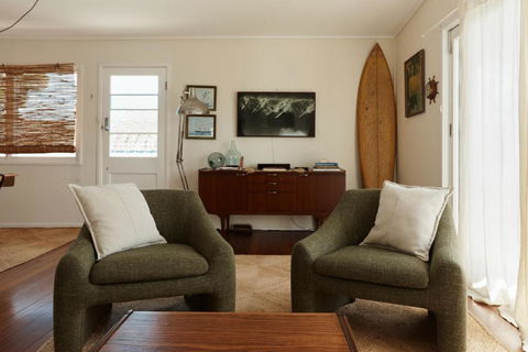BAY PROPERTIES . The Sailor Shack - VIC Tourism 1