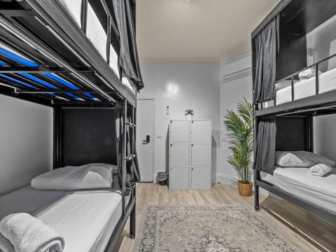 AZZURRO POD HOTEL Darling Harbour- Near ICC - VIC Tourism 1