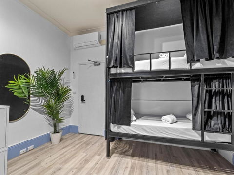 AZZURRO POD HOTEL Darling Harbour- Near ICC - VIC Tourism 3