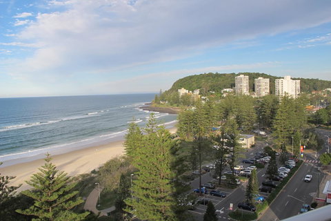 Pacific Regis Beachfront Holiday Apartments - VIC Tourism 12