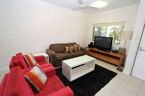 Beachside Apartment 5 - VIC Tourism 4