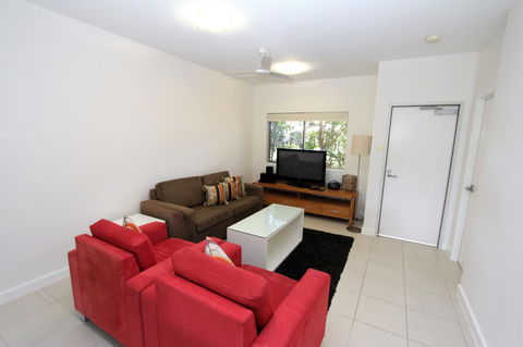 Beachside Apartment 5 - VIC Tourism 11